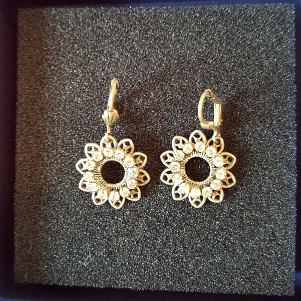 ♦️2 for $$22 Special Floral SparklyEarrings